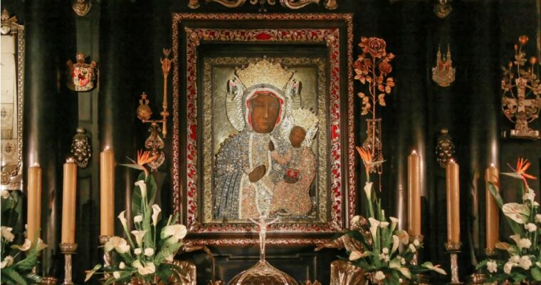 La Virgen Negra de Częstochowa pintada por San Lucas