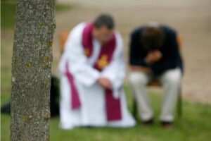 Pecados veniales: qué son y en qué se diferencian de los pecados mortales